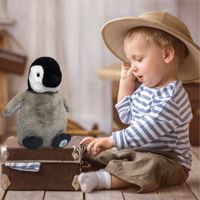 Pinguino di peluche Planet Love 100% da plastica riciclata, 25 cm - FAO Schwarz