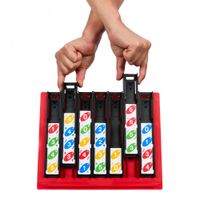 UNO Quattro, posiziona quattro tessere e abbina colore e numero - Mattel Games