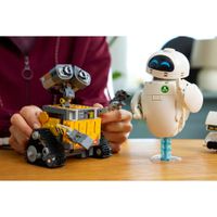 LEGO 43279 Wall-e e Eve, Set Modellismo Per Adulti - Disney, LEGO