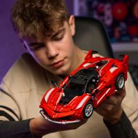 LEGO Technic 42212 Ferrari Fxx K con Motore V12 Da Esposizione - LEGO