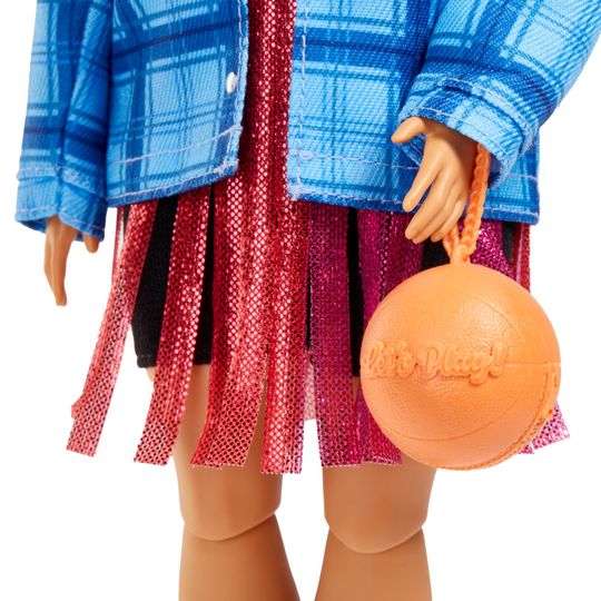 Barbie Extra Snodata con Lunghissimi Capelli Ondulati con Ciocche Rosa - Barbie