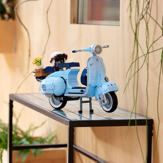 LEGO Icons 10298 Vespa 125 - LEGO