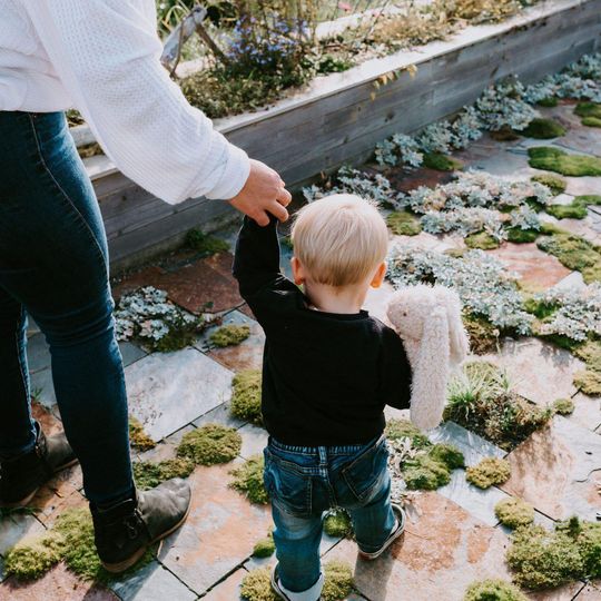 Peluche Harey - Bunnies By The Bay