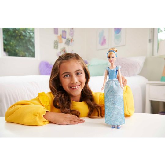 Cenerentola Bambola Snodata, con capi e accessori scintillanti, Disney Princess - Disney