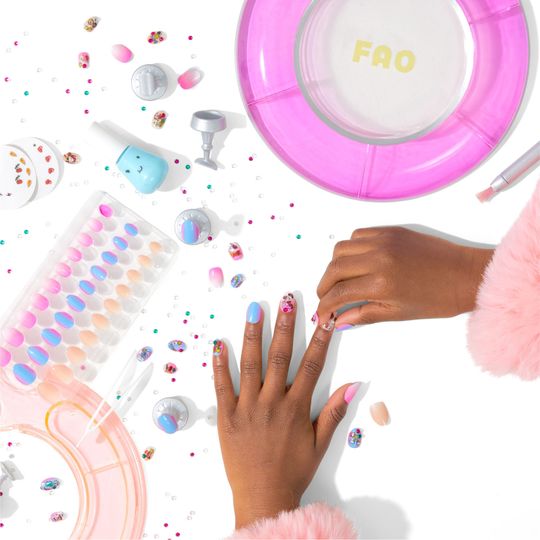 Set per Nails Art Street Chic Nails Custom Studio - FAO Schwarz