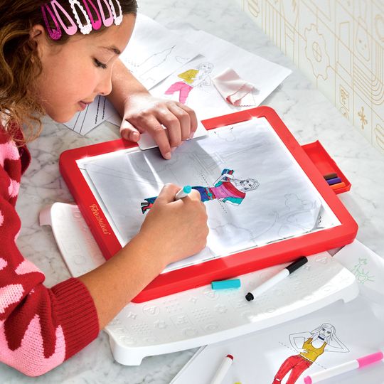Tavoletta moda da ricalco Flawless Fashion Designer Light-Up - FAO Schwarz
