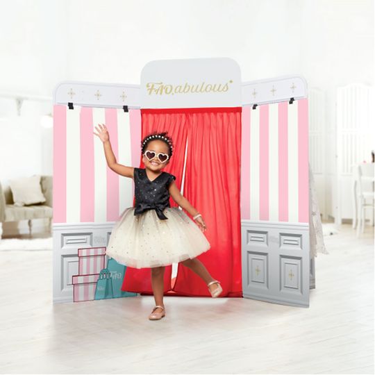 Set Passerella Moda Runway Fashion Show - FAO Schwarz