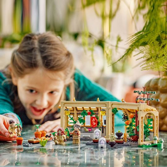 LEGO Harry Potter 76445 Hogwarts: lezione erbologia, 3 minifigure - Harry Potter, LEGO