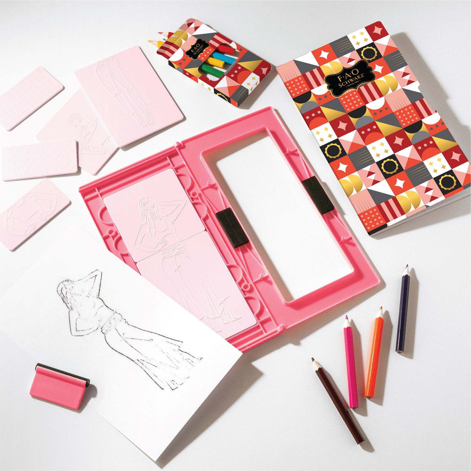 Fashion Designer Activity Art set - FAO Schwarz