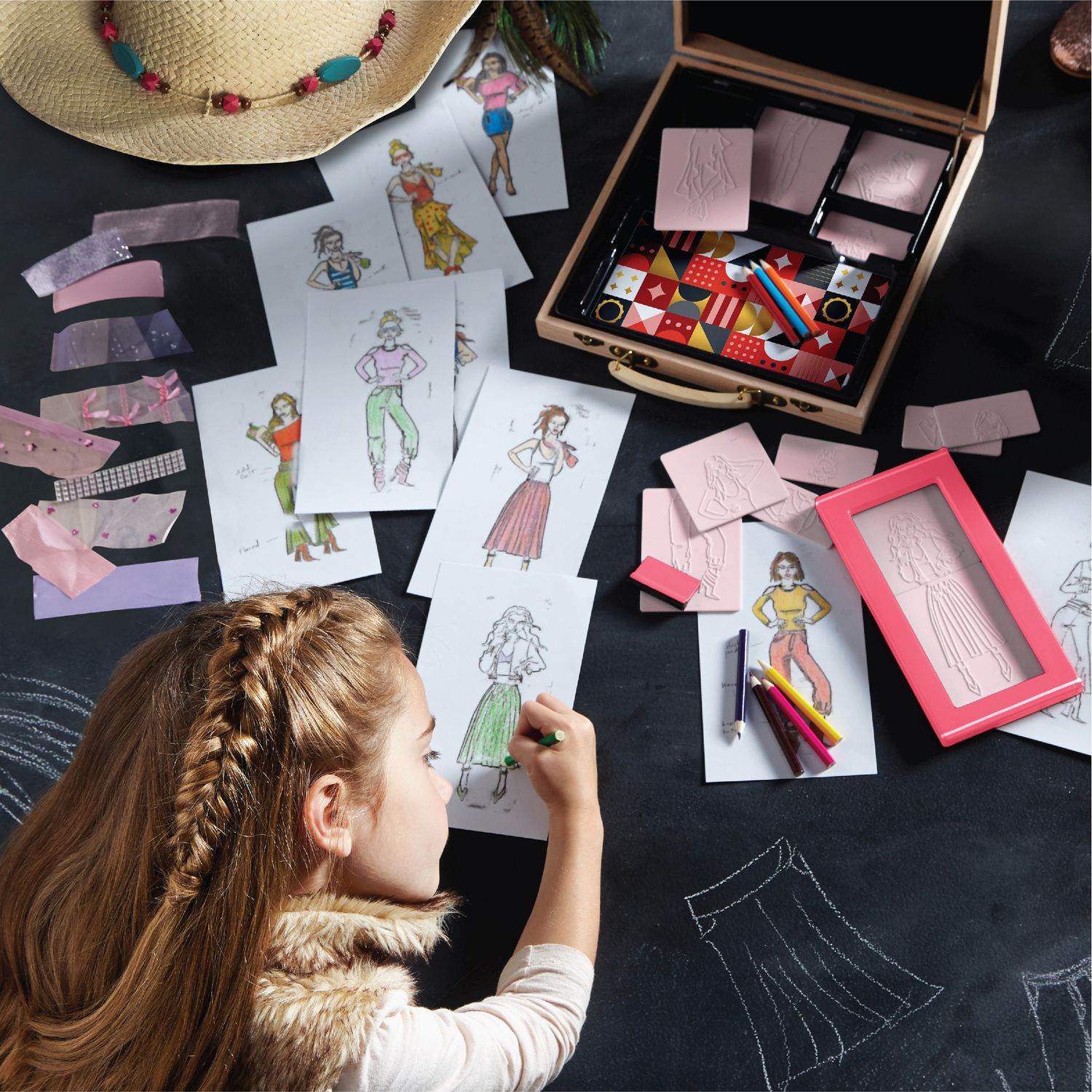 Fashion Designer Activity Art set - FAO Schwarz