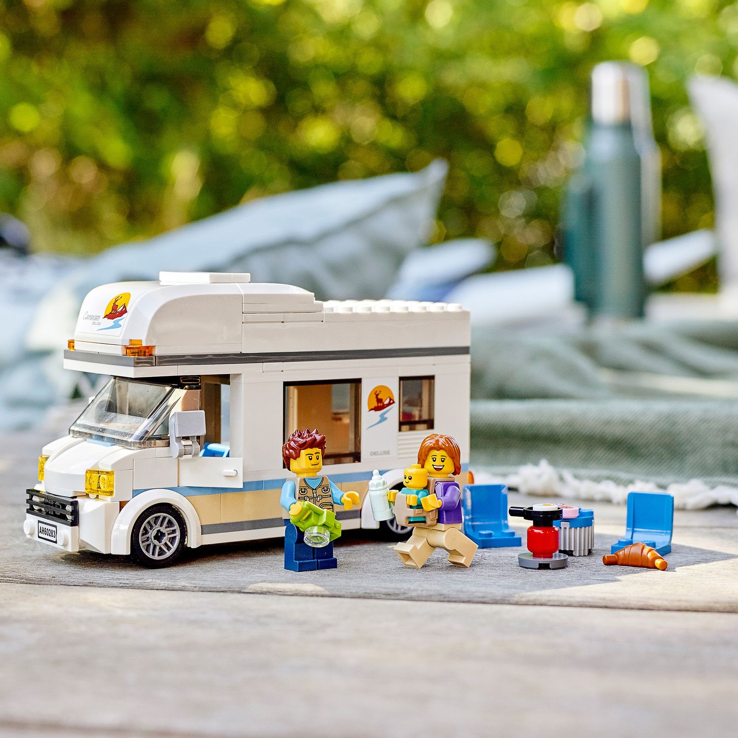 LEGO 60283 City Super Veicoli Camper delle Vacanze - LEGO