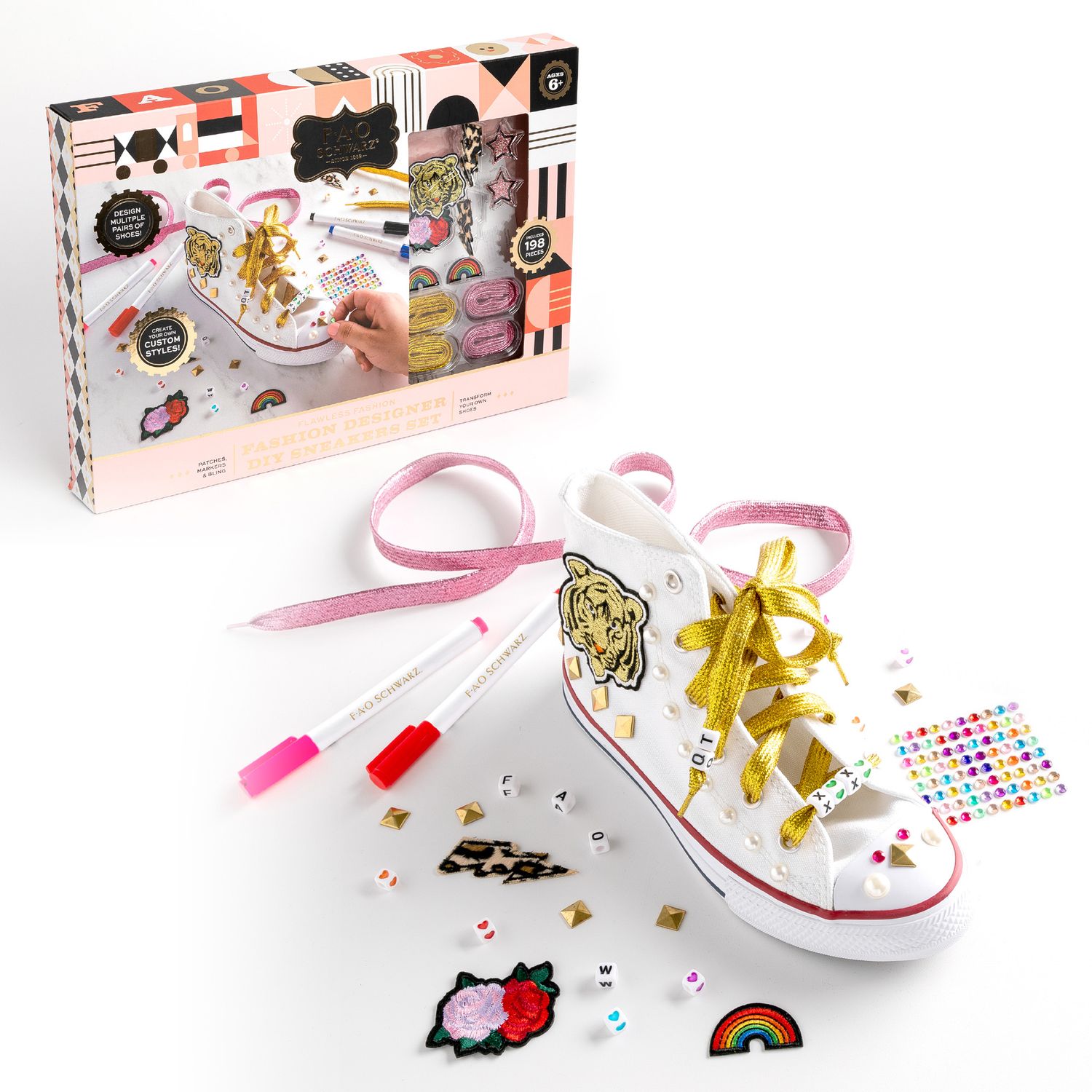 Set designer per decorare sneakers - FAO Schwarz