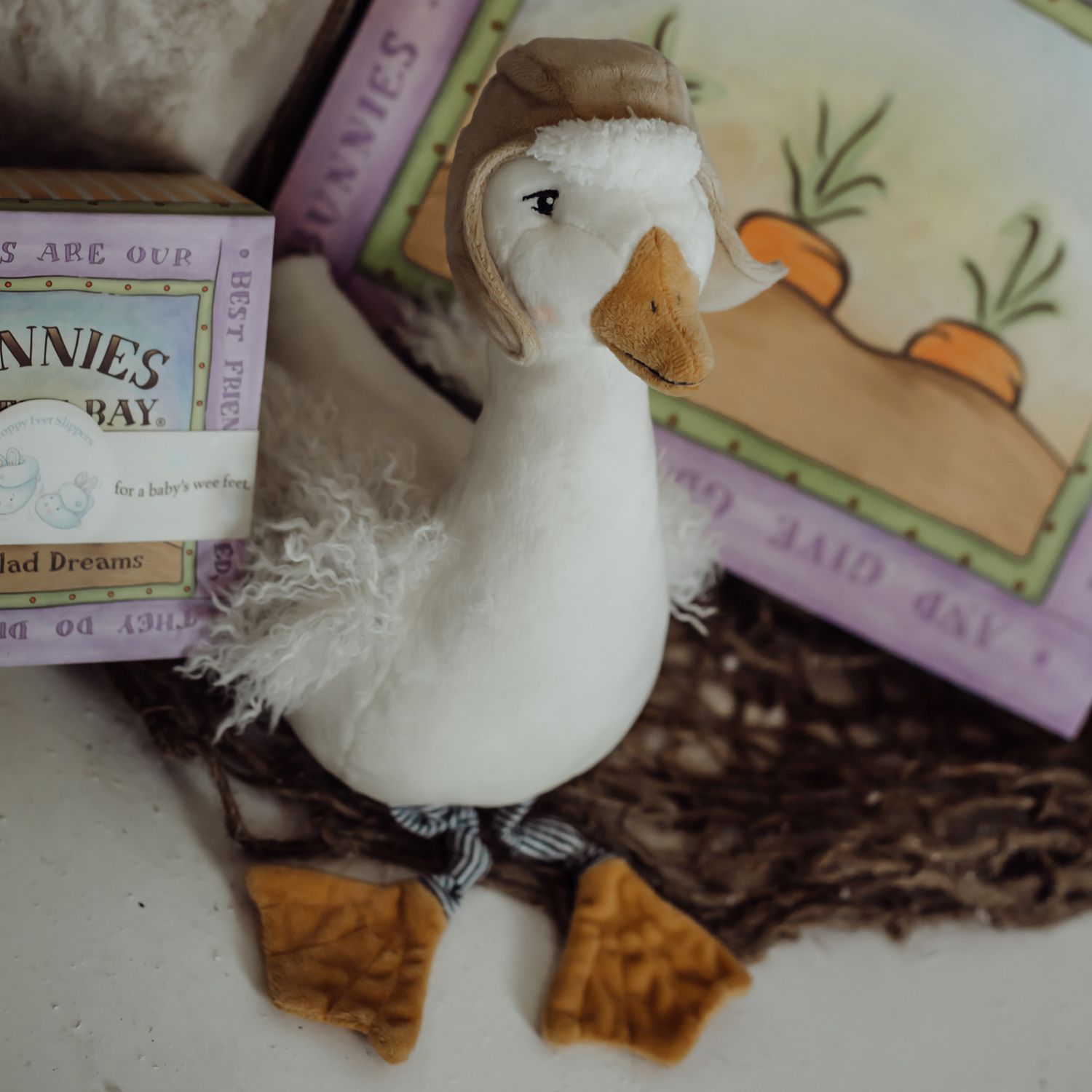 Peluche Avery the Aviator Snowgoose - Bunnies By The Bay