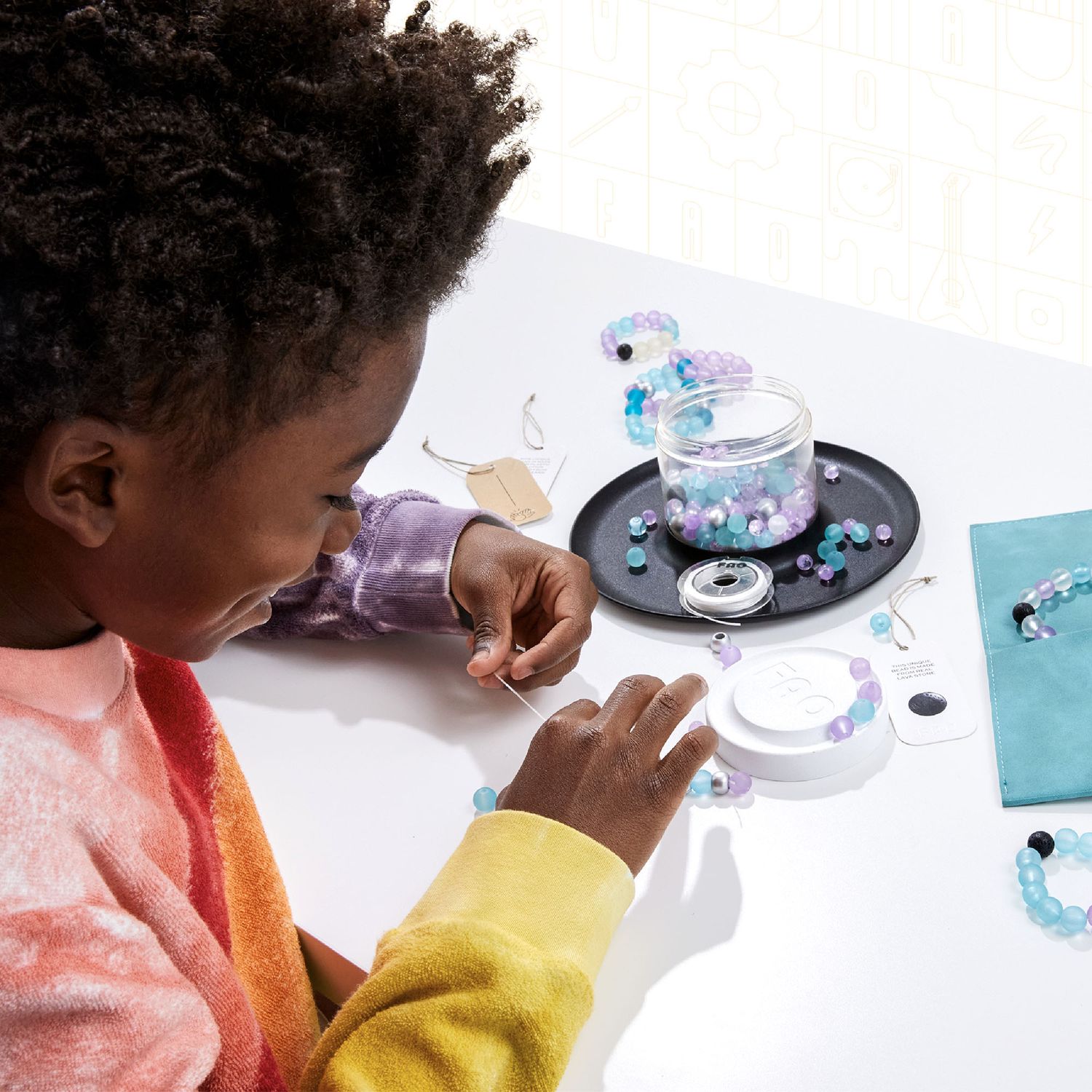 Studio di Gioielli e Braccialetti con perline - FAO Schwarz