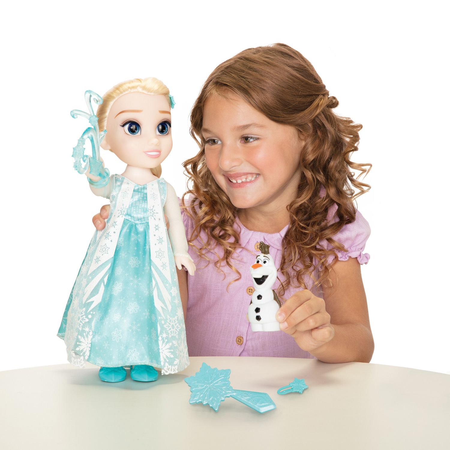 Frozen Bambola Cantante Di Elsa 38Cm Con Occhi Scintillanti - Disney