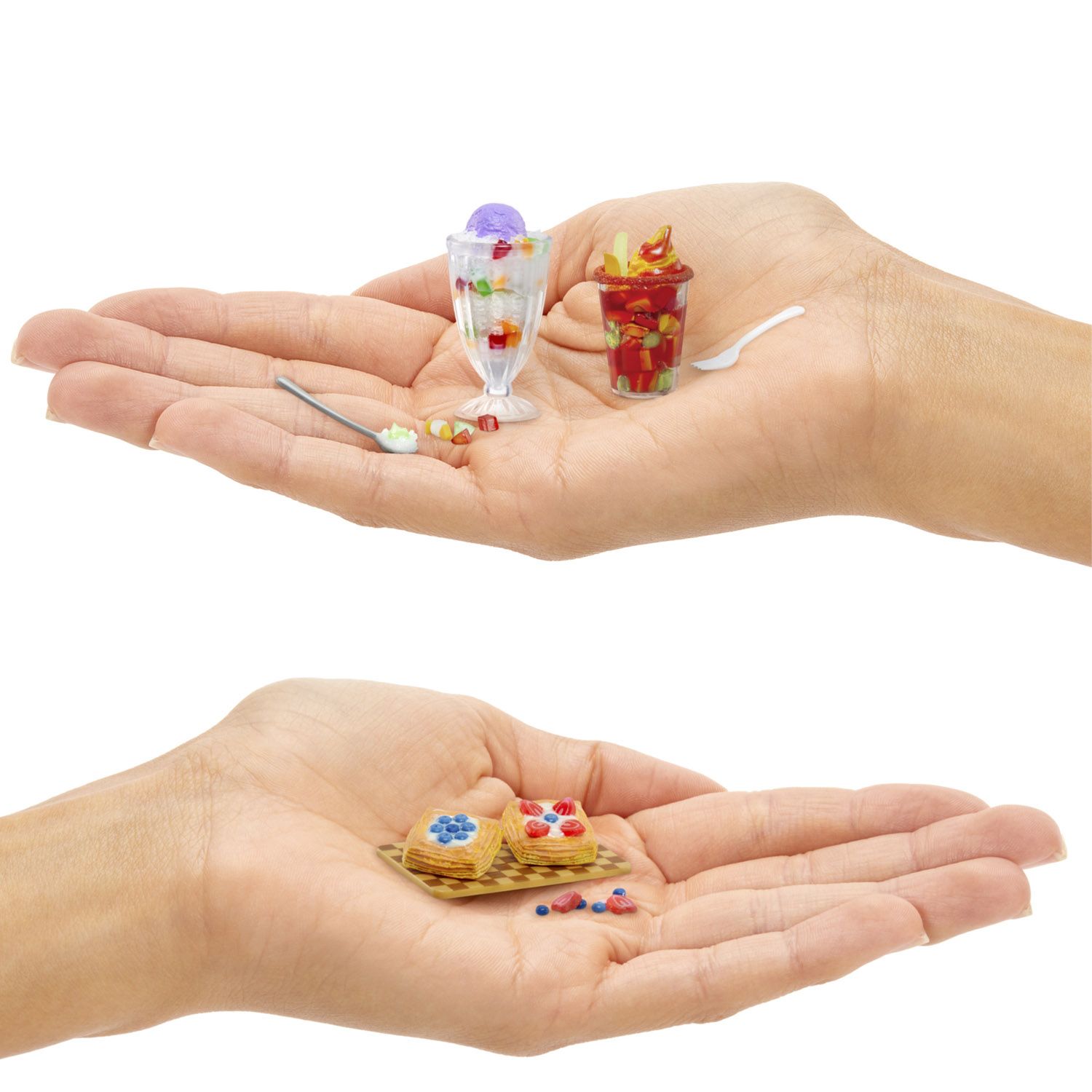 MGA’s Miniverse Make It Mini Café S4 – Miniature in resina: dolci e bevande da collezione - Miniverse MGA