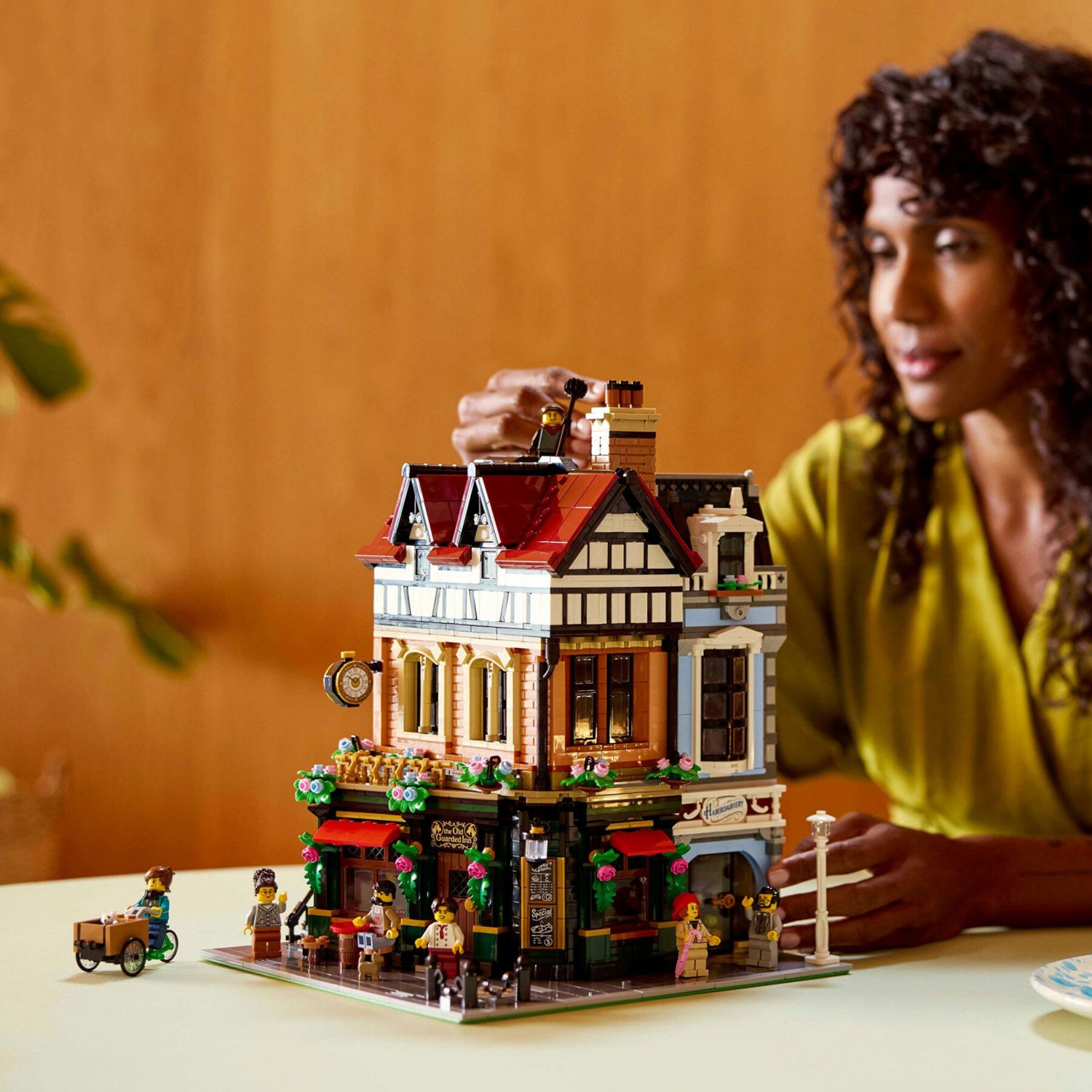 Lego Icons 10350 Edificio Tudor - LEGO