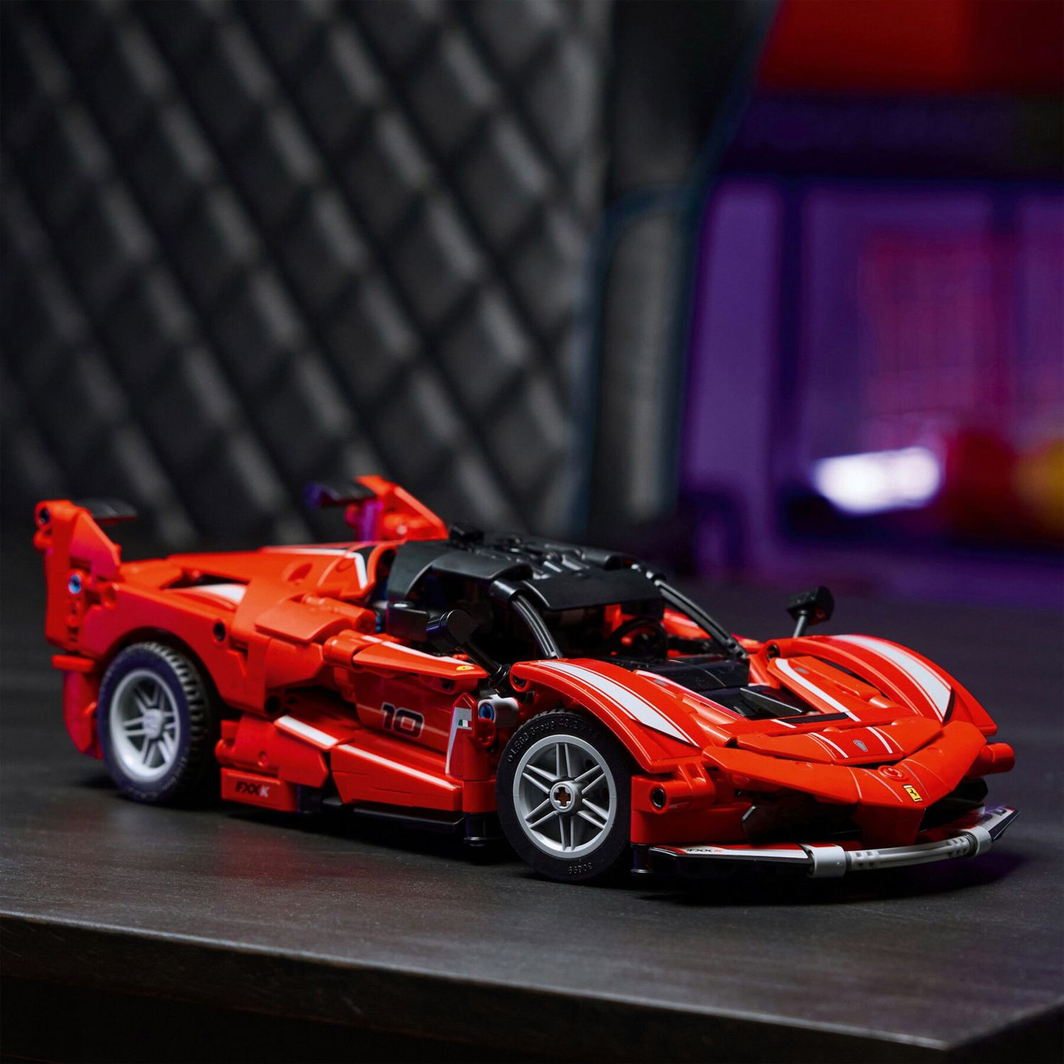 LEGO Technic 42212 Ferrari Fxx K con Motore V12 Da Esposizione - LEGO