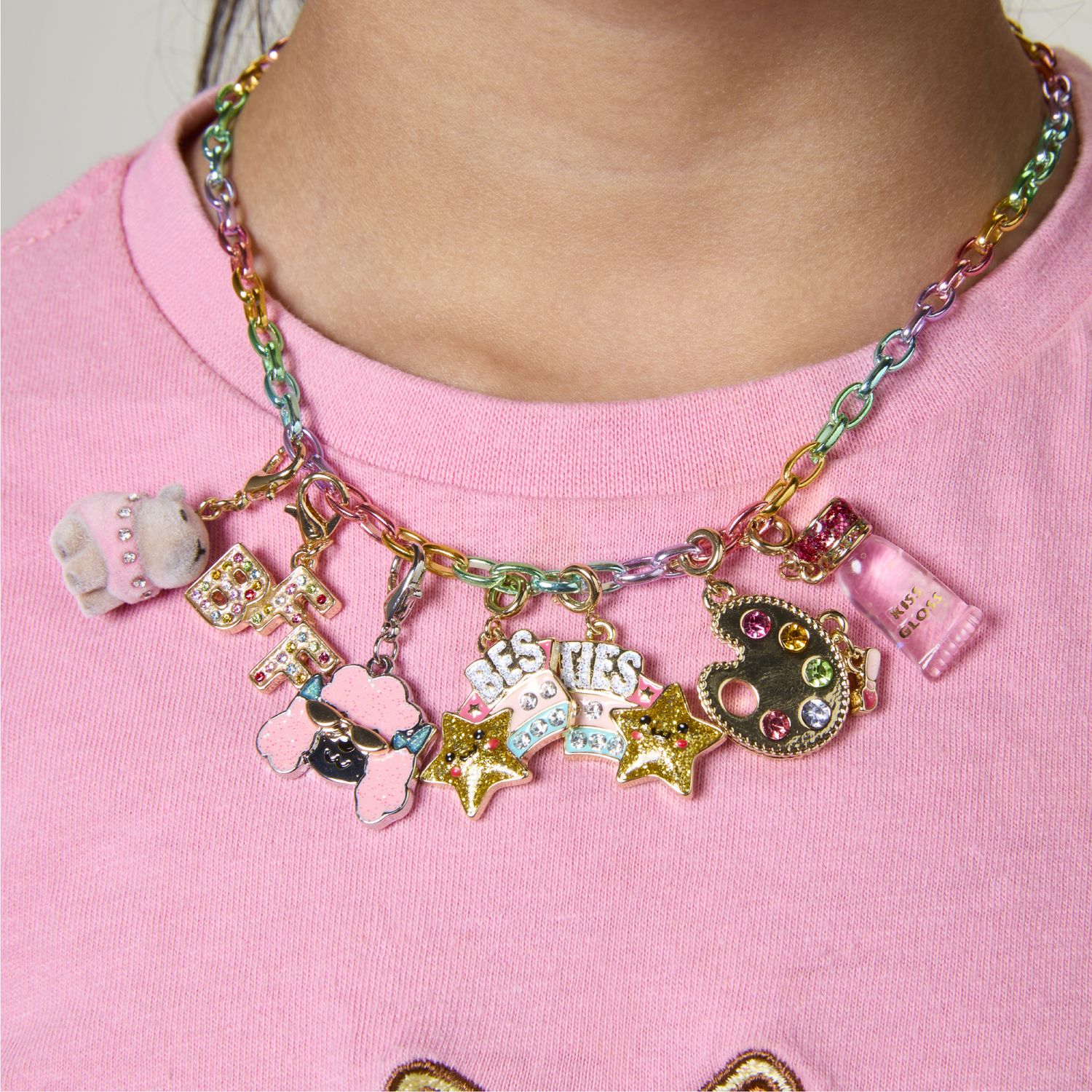 Ciondolo Capibara, Charm Squad - FAO Schwarz