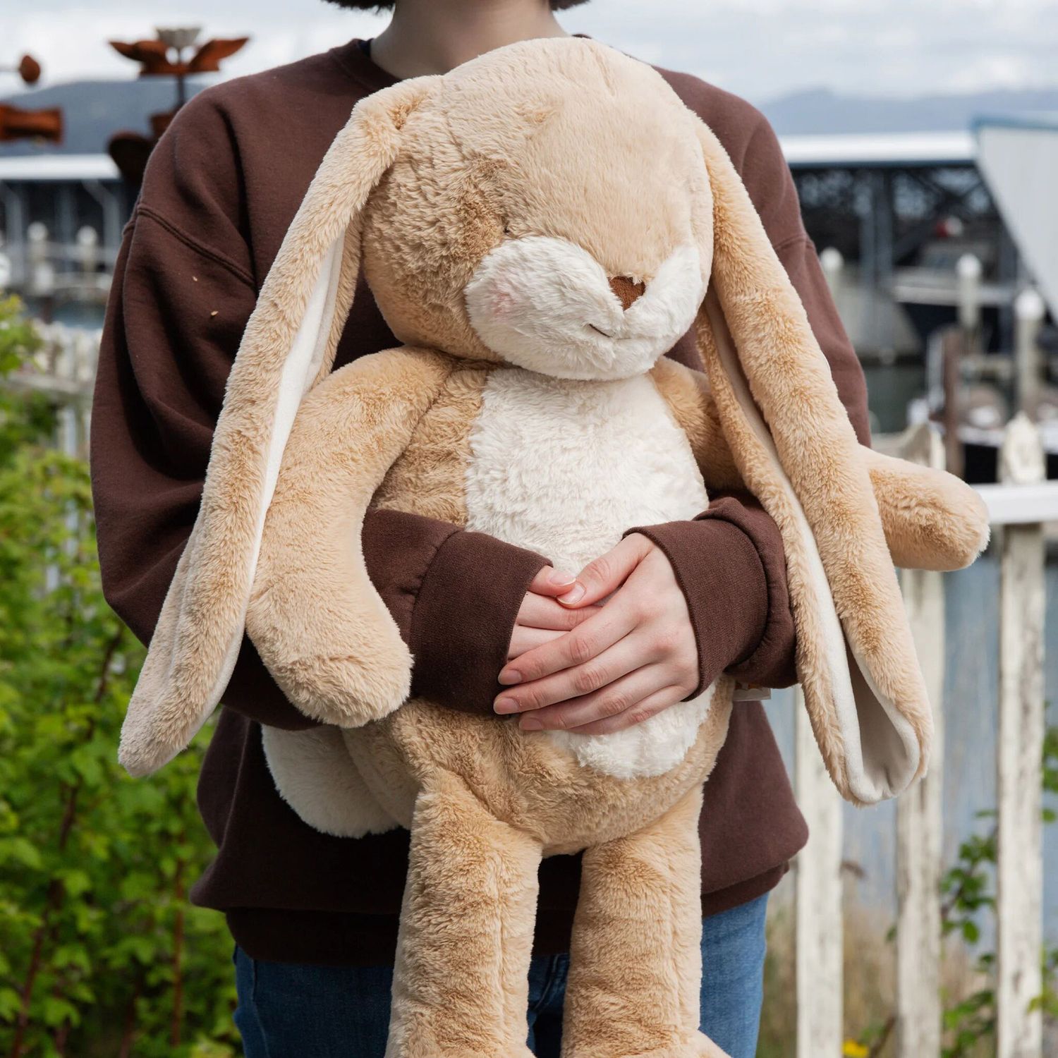 Peluche Bigger Bunny Almond Joy 70 cm - Bunnies By The Bay