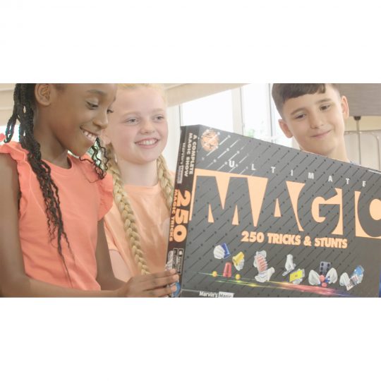 Ultimate Magic Tricks & Illusions (set 250 trucchi di magia) - Marvin's Magic