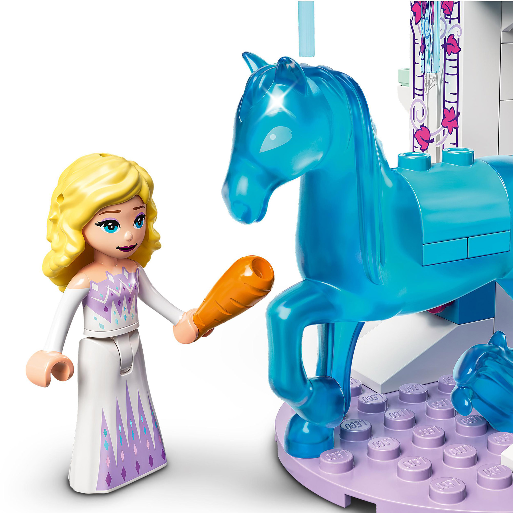 LEGO Disney 43209 Elsa e la stalla di ghiaccio di Nokk, mini bambolina e cavallo giocattolo - Disney, LEGO