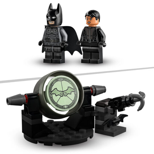 LEGO 76179 DC Inseguimento Sulla Moto Di Batman E Selina Kyle, Con Bat-Segnale Che Si Illumina Al Buio - DC Comics, LEGO