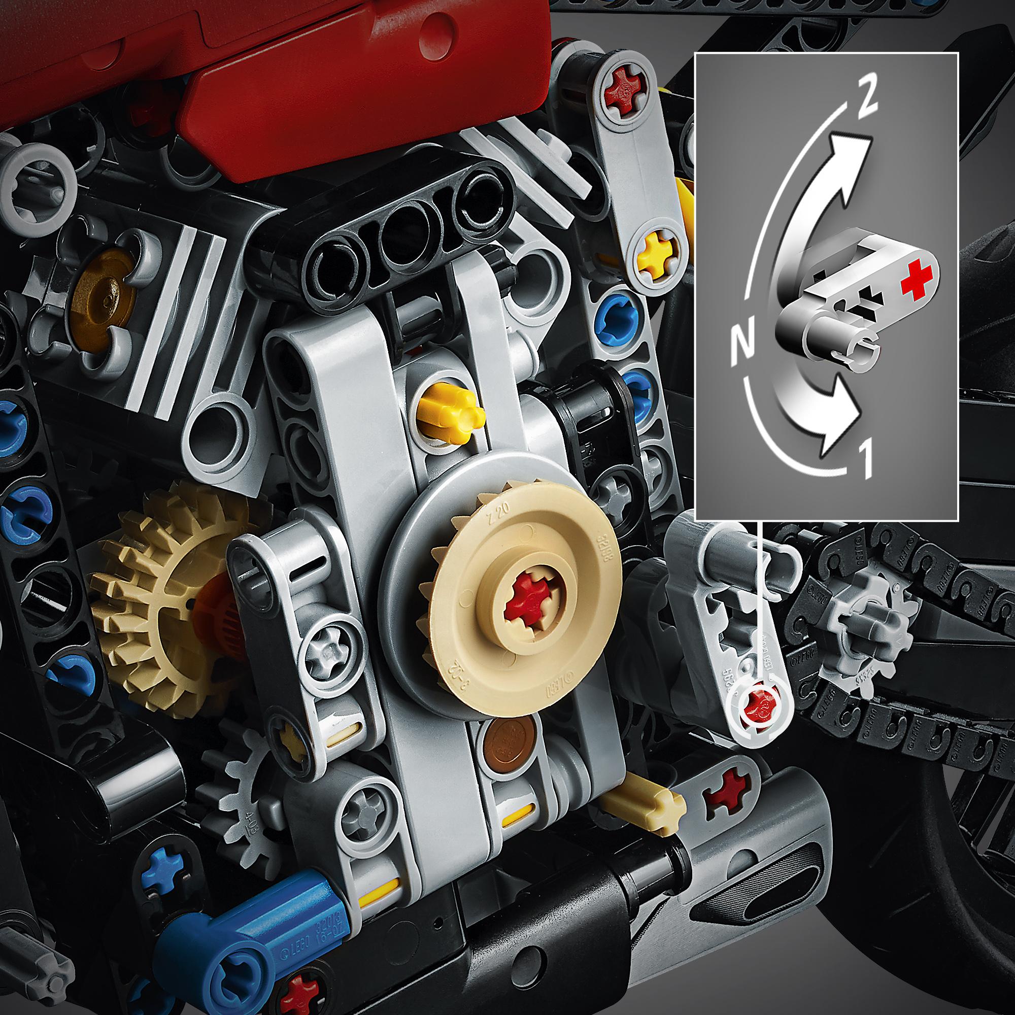 LEGO Technic 42107 Ducati Panigale V4 R, Replica Modello Originale, da Collezione - LEGO