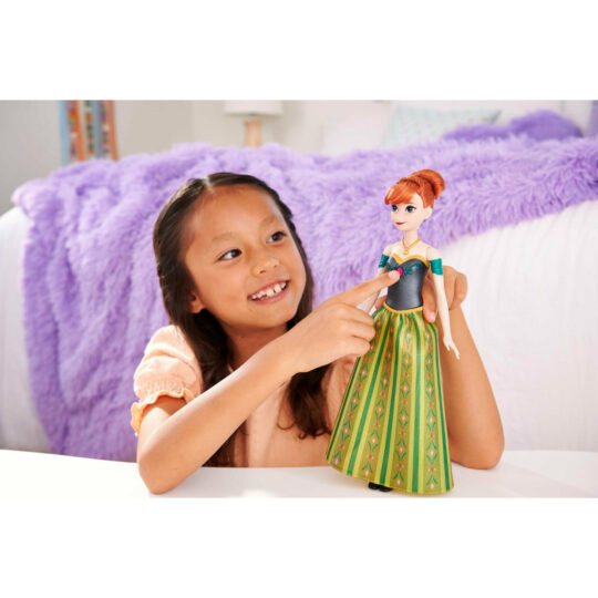 Anna "Oggi per la prima volta", Bambola che canta con look esclusivo dal film Disney Frozen - Disney