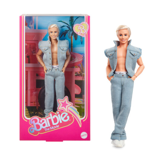 Ken con completo di jeans coordinato dal film Barbie, da collezione - Barbie