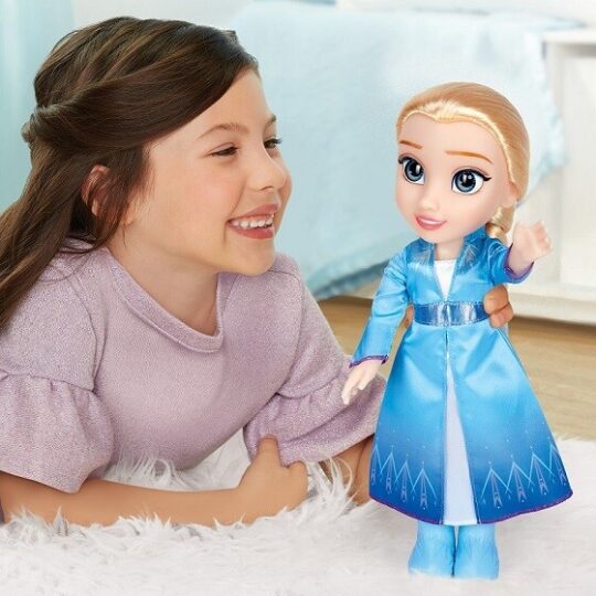 Disney 2 Bambola Elsa Adventure 38 Cm-Con Abito, Scarpette e Occhi Scintillanti - Disney