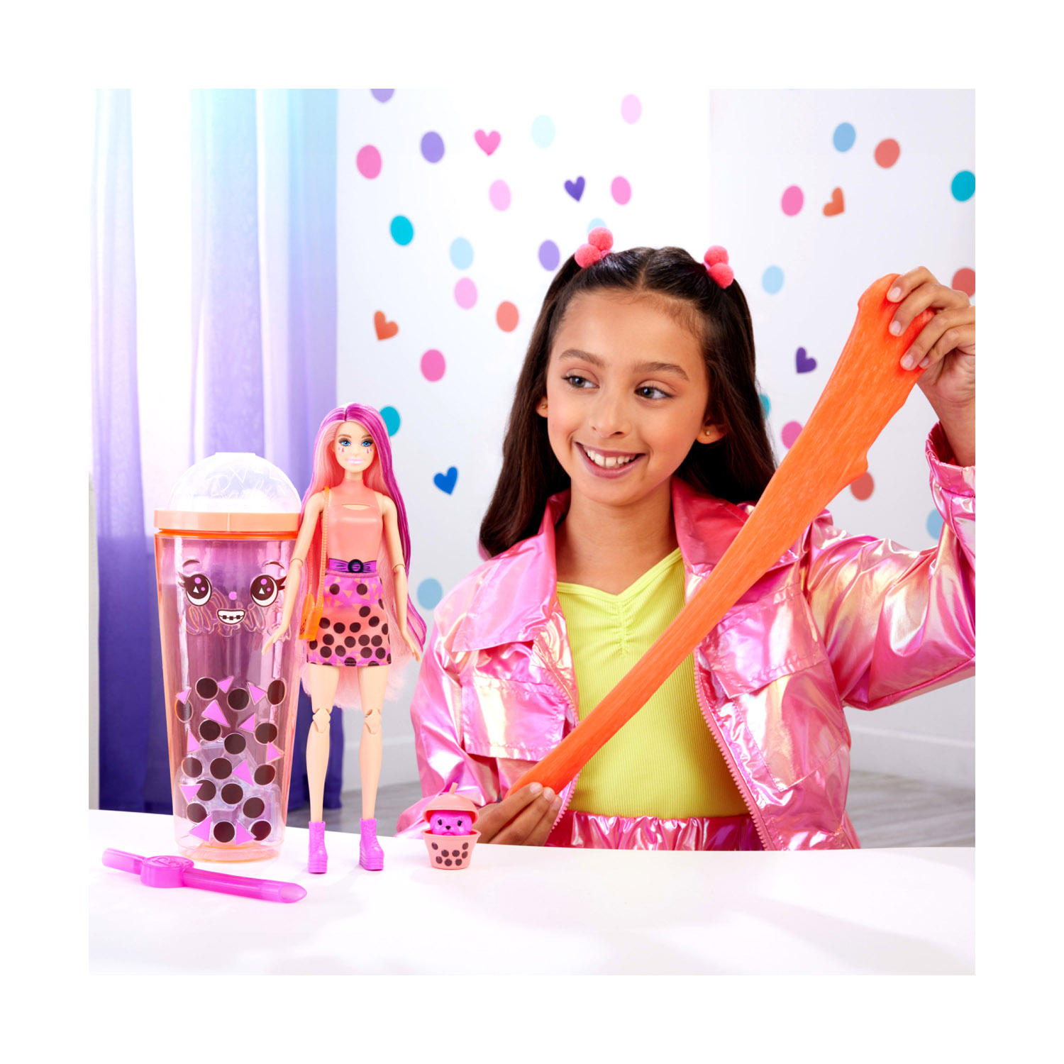 Barbie Pop reveal serie bubble tea, mango mochi profumata con cucciolo e 8 accessori, effetto cambia colore - Barbie