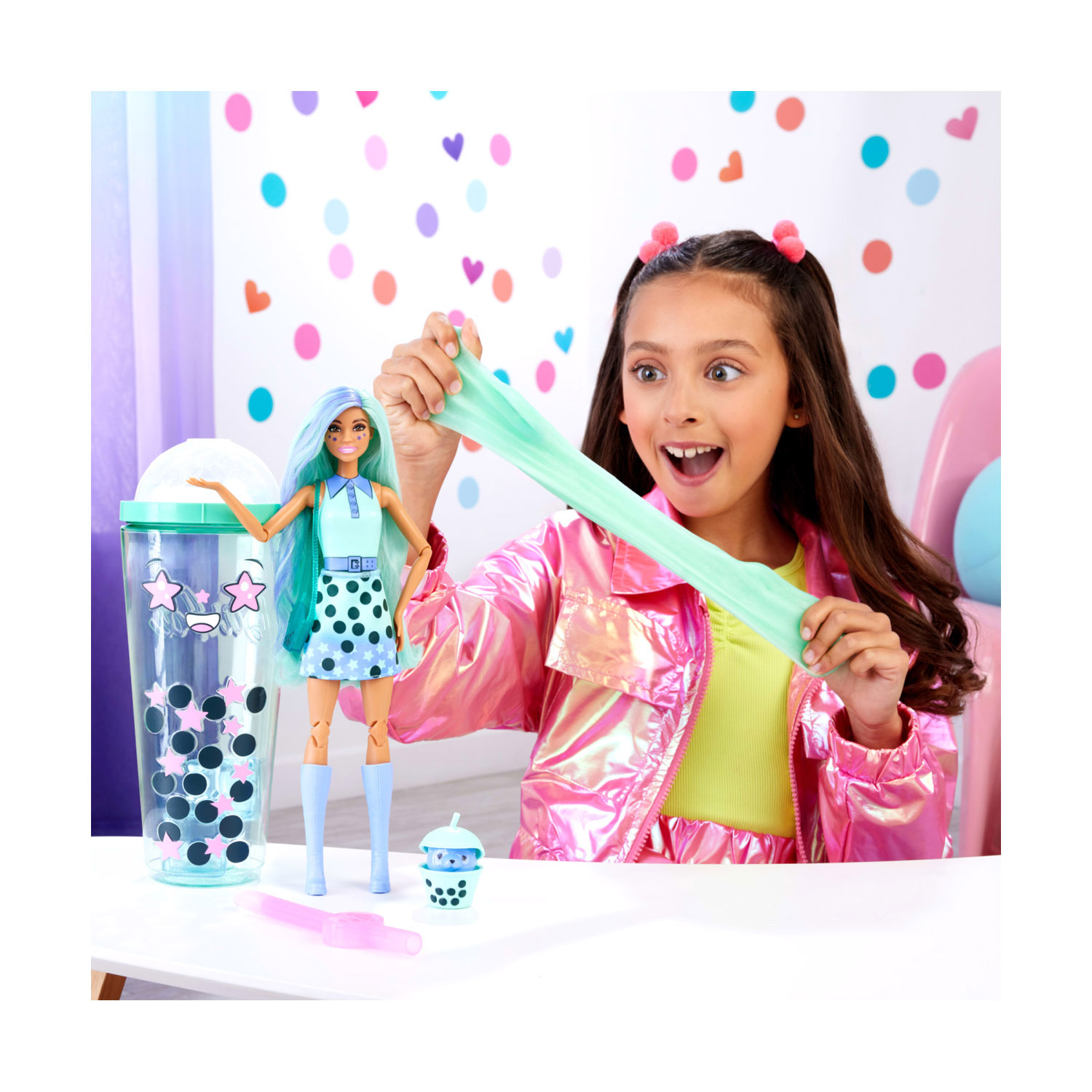 Barbie Pop reveal serie bubble tea, green tea profumata con cucciolo e 8 accessori, effetto cambia colore - Barbie