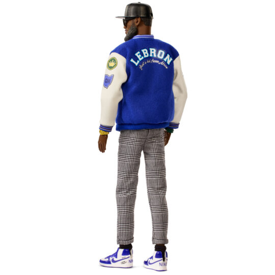 Barbie Signature Lebron James, Kenbassadors, bambola da collezione del campione NBA - Barbie