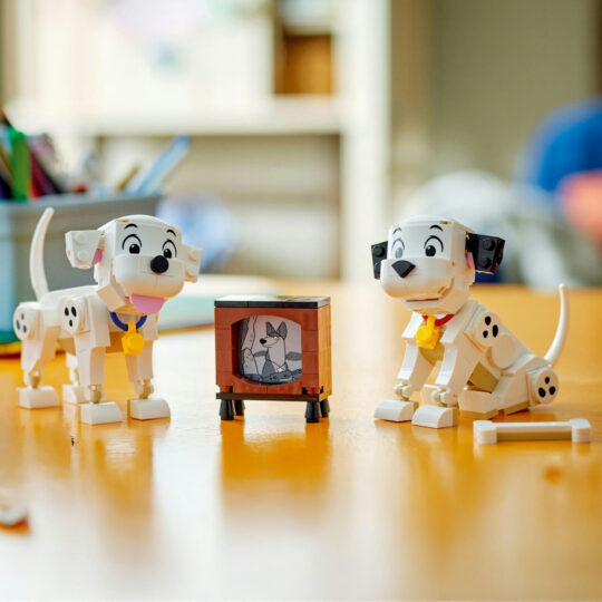 LEGO Disney Oceania 43271 Pongo e Peggy, La carica dei 101 - LEGO