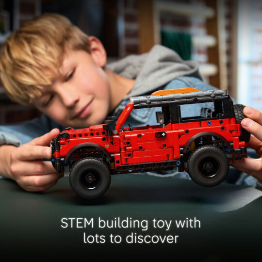LEGO Technic 42213 Suv Ford Bronco con Motore V6 e Sterzo - LEGO