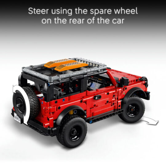 LEGO Technic 42213 Suv Ford Bronco con Motore V6 e Sterzo - LEGO