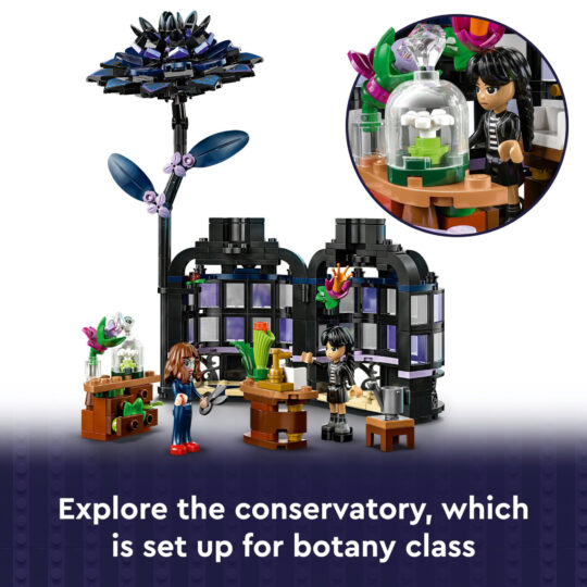 LEGO Wednesday 76784 Fiore di Dalia Nero con 2 Bamboline - LEGO