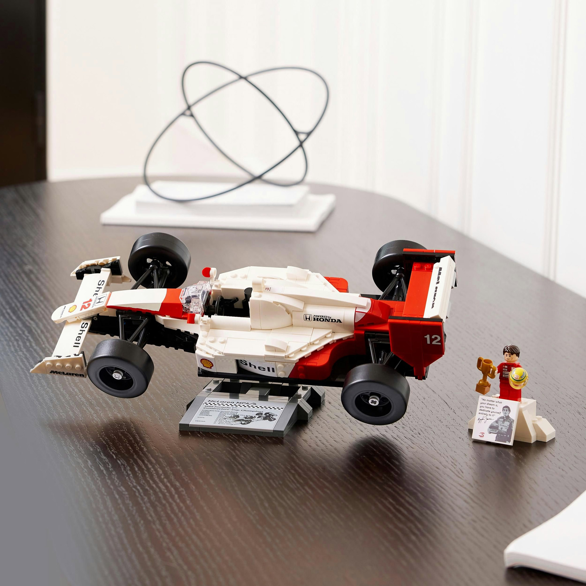 LEGO Icons 10330 Mclaren Mp4/4 e Ayrton Senna - LEGO